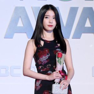 🆕H&M Cut-Out Dress